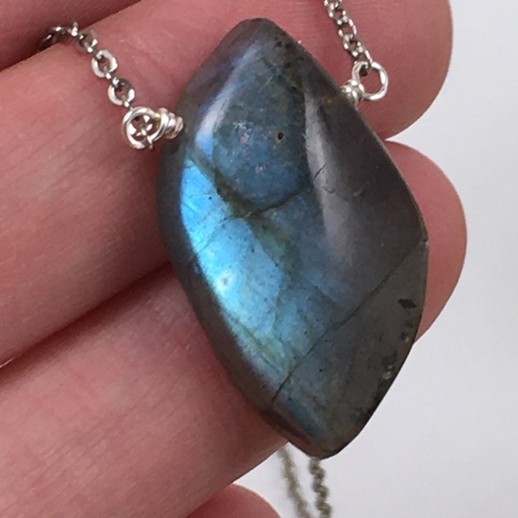 handmade Jewelry - Labradorite Stone Wire wrapped on Silver Chain